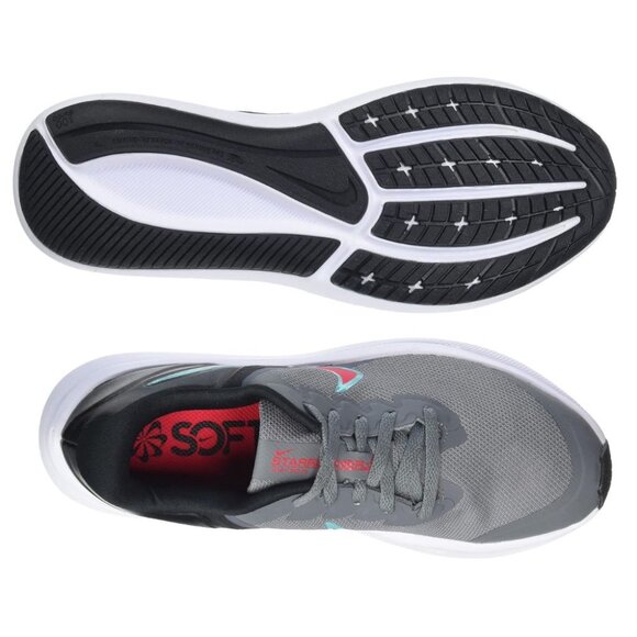 Nike Kids Star Runner 3 sneaker, Smoke Grey/Siren Red-black, 5.5 Big Kid - Picture 5 of 6